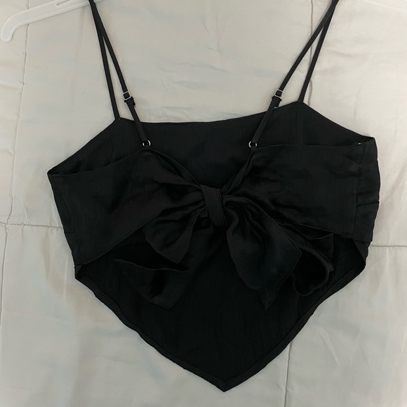 Forever 21 Handkerchief Top - Picture 2 of 3